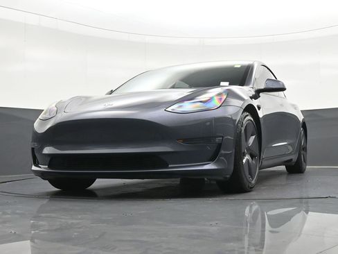 Used 2023 Tesla Model 3 Long Range AWD/4WD image 35