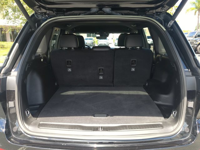 Certified 2025 Jeep Grand Cherokee Altitude AWD/4WD image 14