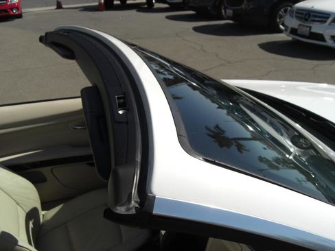 Used 2012 BMW 328i Convertible RWD image 17