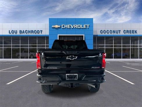 New 2026 Chevrolet Silverado 2500 ZR2 image 7