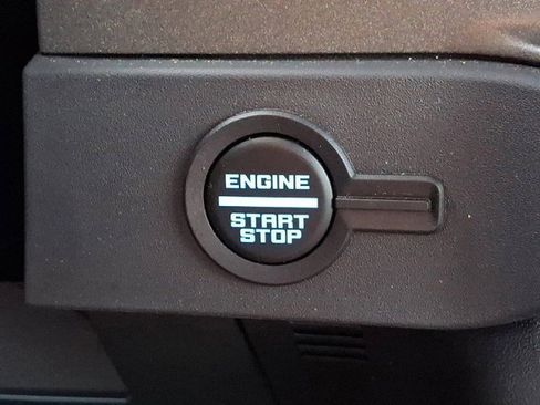 Used 2025 Ford Bronco 2-Door AWD/4WD image 22