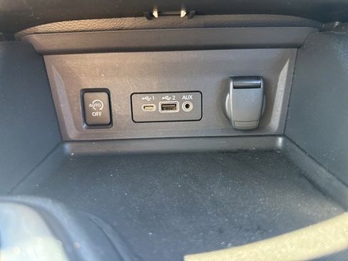 Used 2024 Nissan Sentra SV image 23