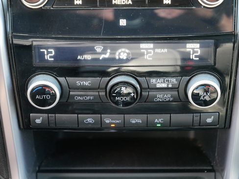 Used 2021 Subaru Ascent Premium w/ Convenience Package AWD/4WD image 29