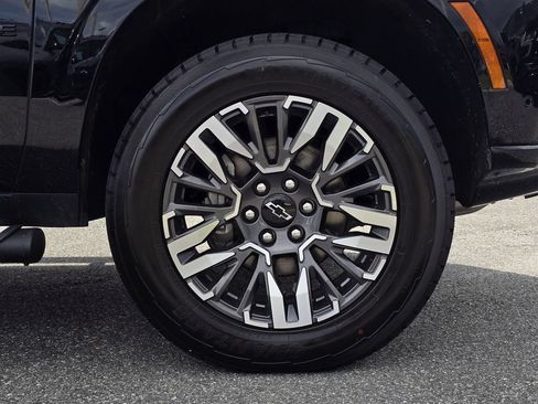 Certified 2025 Chevrolet Tahoe Z71 AWD/4WD image 12