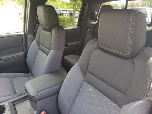 New 2026 Nissan Frontier SV w/ SV Convenience Package AWD/4WD image 11