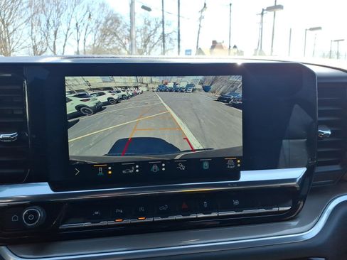 Used 2022 Chevrolet Silverado 1500 High Country w/ High Country Premium Package image 23