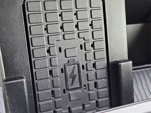 Used 2024 Ford F350 Limited w/ FX4 Off-Road Package image 29