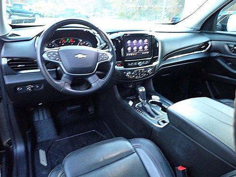 Used 2020 Chevrolet Traverse Premier w/ LPO, Floor Liner Package image 22