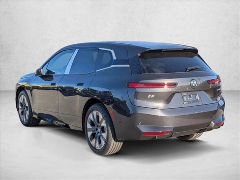 New 2026 BMW iX xDrive60 image 9