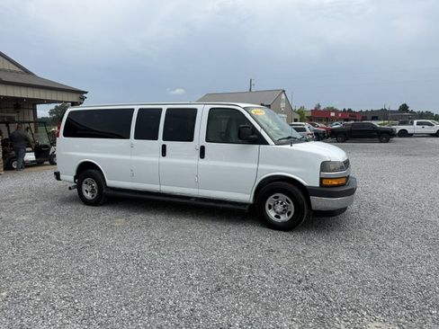 Used 2020 Chevrolet Express 3500 LT w/ LT Preferred Equipment Group RWD image 1