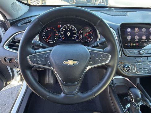 Used 2024 Chevrolet Malibu LT FWD image 18