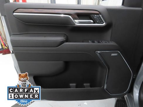 Used 2023 GMC Sierra 1500 SLT image 9