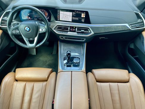 Used 2022 BMW X5 xDrive40i w/ Premium Package AWD/4WD image 16