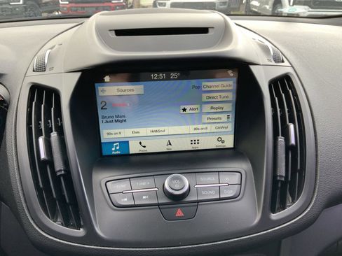 Used 2018 Ford Escape SEL image 37