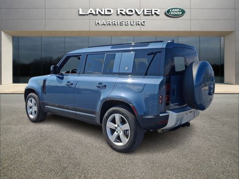 Used 2023 Land Rover Defender 110 SE image 2