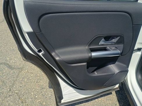 Used 2023 Mercedes-Benz GLA 250 4MATIC image 18
