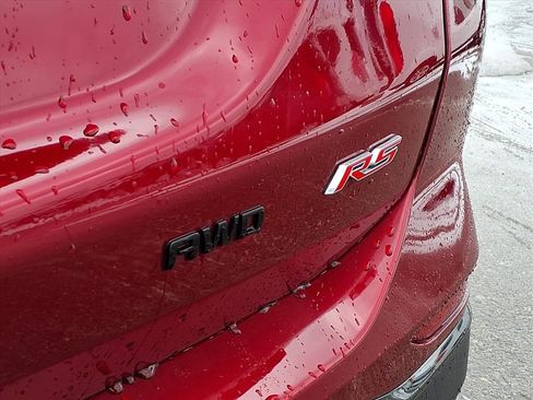 Used 2022 Chevrolet Equinox RS w/ RS Leather Package image 9