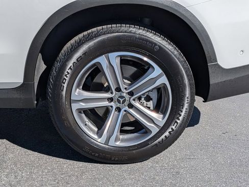 Used 2021 Mercedes-Benz GLC 300 4MATIC image 23