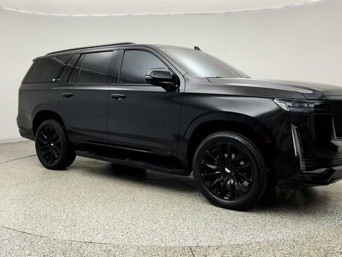 Used 2021 Cadillac Escalade Sport w/ LPO, Illumination Package AWD/4WD image 3