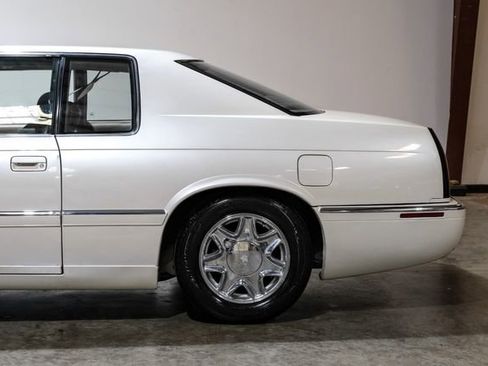 Used 2000 Cadillac Eldorado ESC w/ Comfort/Convenience Pkg image 15