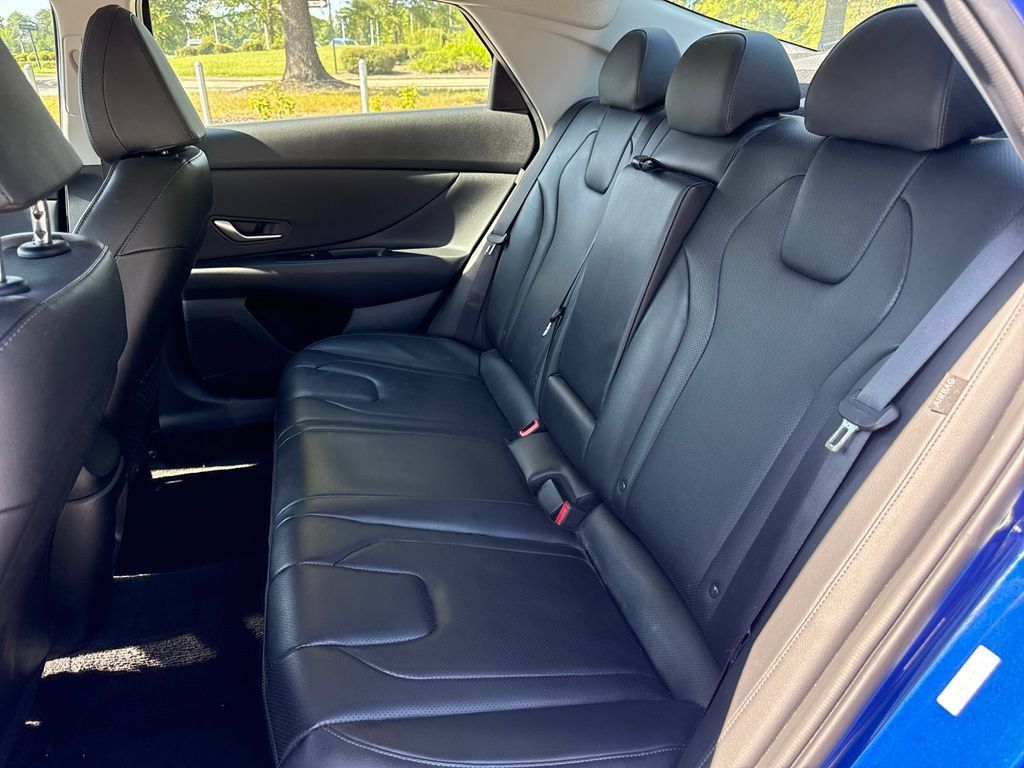 Used 2024 Hyundai Elantra Limited FWD image 32
