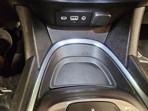 Used 2022 Chevrolet Malibu LT image 19