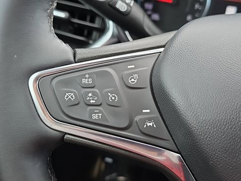 Used 2024 Chevrolet Equinox Premier image 21