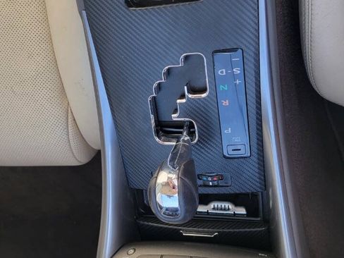 Used 2010 Lexus IS 250 w/ Preferred Accessory Package RWD image 29