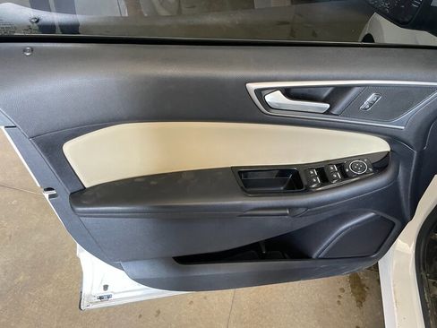 Used 2019 Ford Edge SEL w/ Equipment Group 201A AWD/4WD image 19
