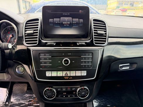 Used 2017 Mercedes-Benz GLS 450 4MATIC image 23