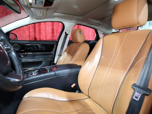 Used 2017 Jaguar XJ R-Sport AWD/4WD image 13