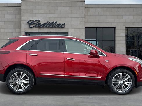 New 2026 Cadillac XT5 Premium Luxury w/ Driver Assist Package image 2