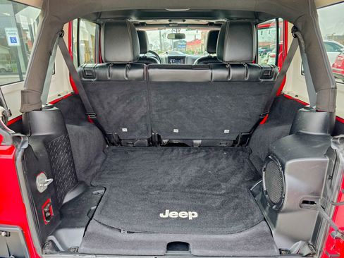 Used 2014 Jeep Wrangler Unlimited Sahara w/ Max Tow Package image 39