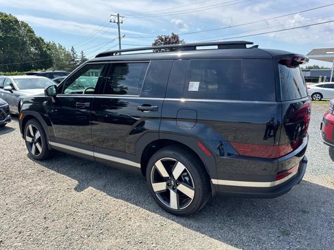 Used 2025 Hyundai Santa Fe Limited image 3