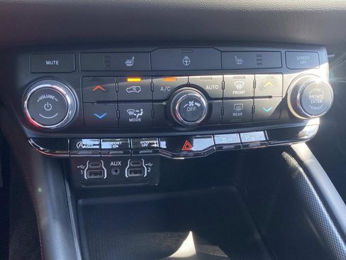 Used 2024 Dodge Durango GT w/ Blacktop Package RWD image 28