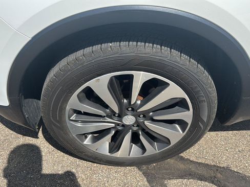 Used 2018 Buick Encore Preferred FWD image 9