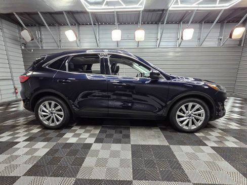 Used 2021 Ford Escape Titanium w/ Titanium Elite Package FWD image 9