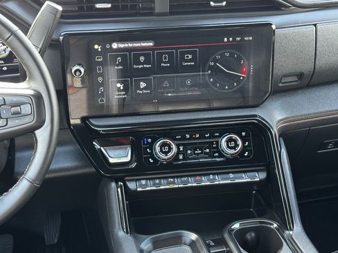 Used 2025 GMC Sierra 2500 AT4 image 17