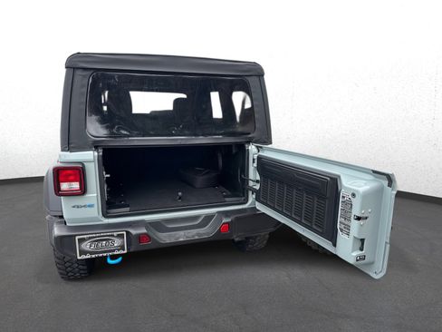 Used 2023 Jeep Wrangler Unlimited w/ 8.4" Radio Group image 11