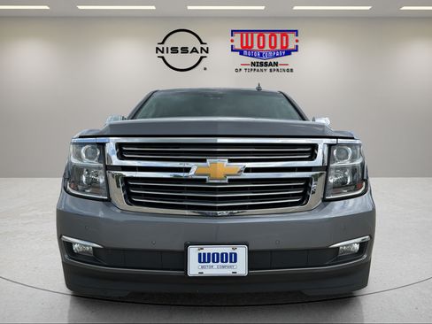 Used 2019 Chevrolet Suburban Premier AWD/4WD image 6