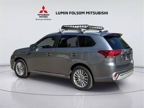 Used 2020 Mitsubishi Outlander SEL AWD/4WD image 3