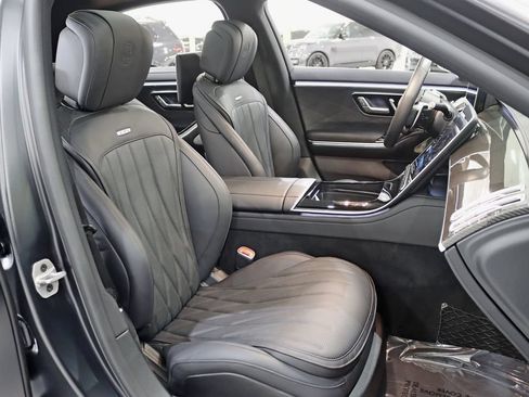 Used 2024 Mercedes-Benz S 63 AMG S image 35