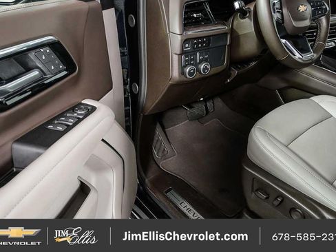 Certified 2025 Chevrolet Tahoe LT AWD/4WD image 7