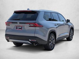 New 2026 Toyota Grand Highlander AWD Hybrid video 2