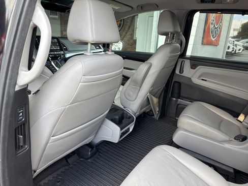 Used 2018 Honda Odyssey Elite image 7