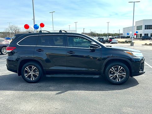 Used 2018 Toyota Highlander Plus image 9