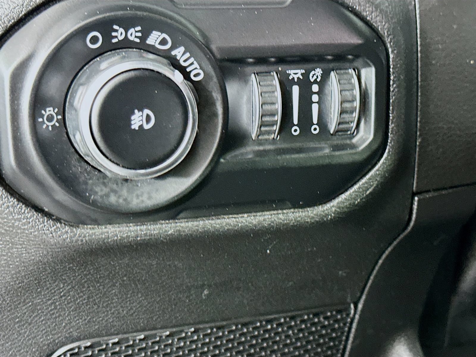 Used 2020 Jeep Wrangler Unlimited Sport S AWD/4WD image 10