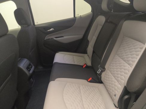 Used 2020 Chevrolet Equinox LT FWD image 18