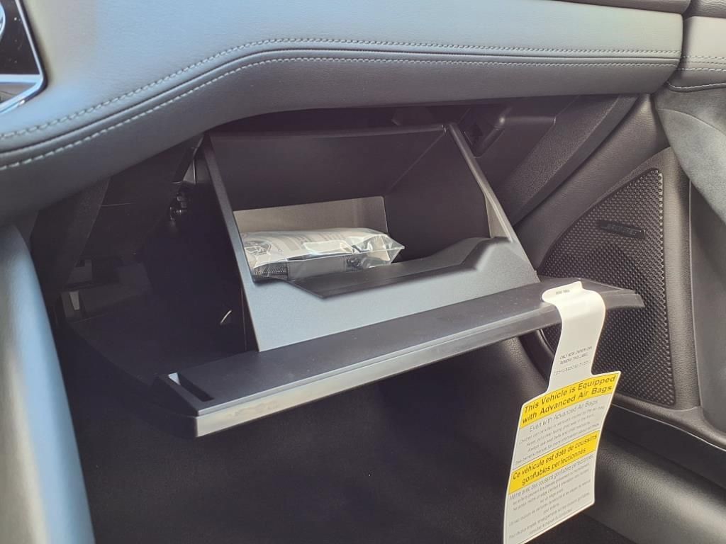 New 2025 Nissan Z NISMO w/ Floor Mat Package RWD image 32