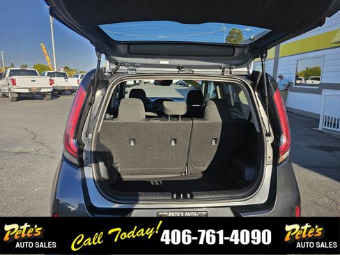 Used 2023 Kia Soul LX w/ Option Group 015 image 9